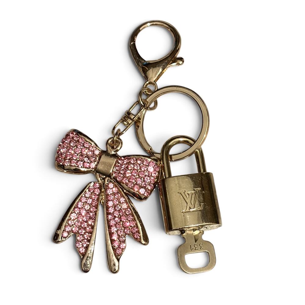 Louis Vuitton Lock & Key #331 w/a Pink Rhinestone Bow Keychain